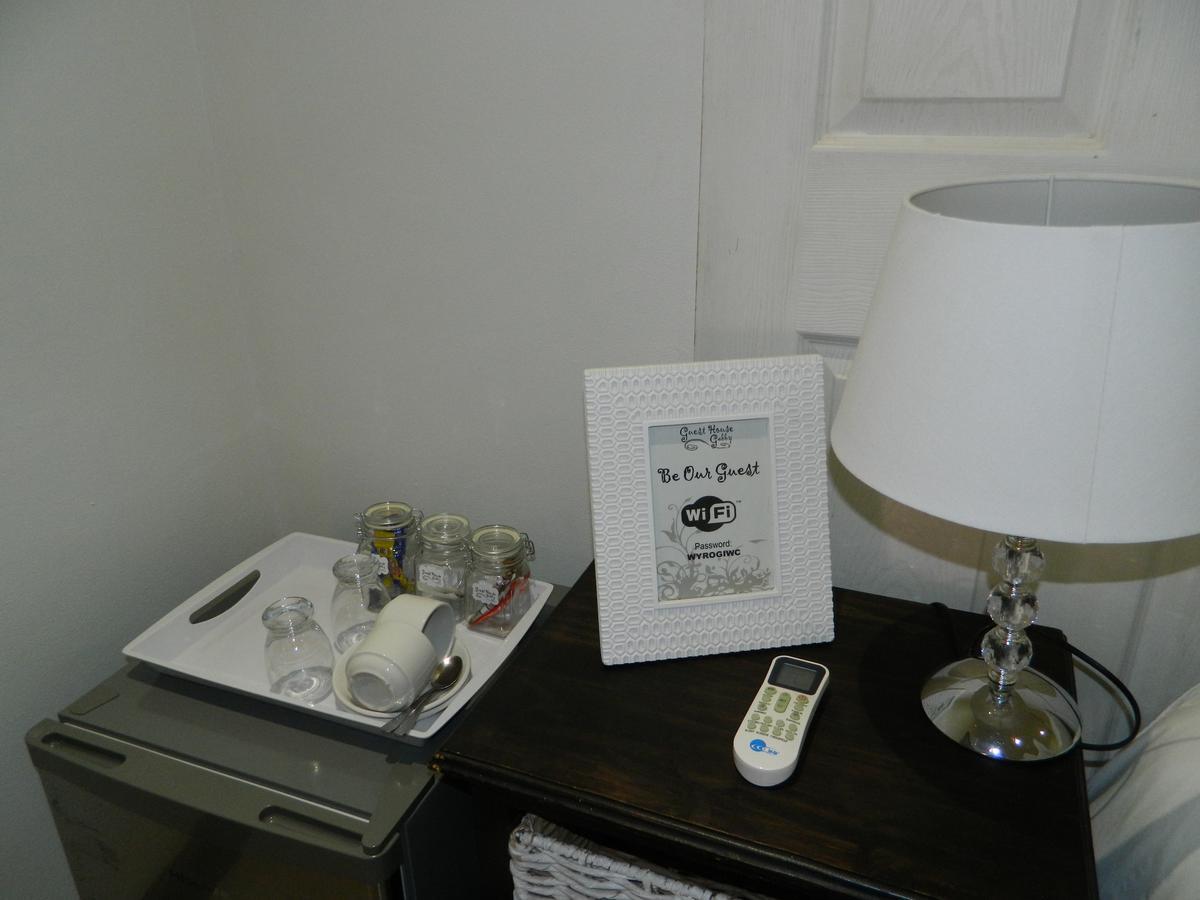 Guest House Gabby Klerksdorp Buitenkant foto