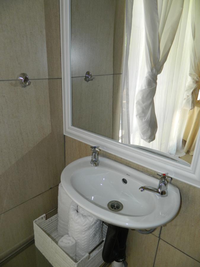 Guest House Gabby Klerksdorp Buitenkant foto